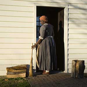 A Talking Kitchen: History Speaks at the Wythe House